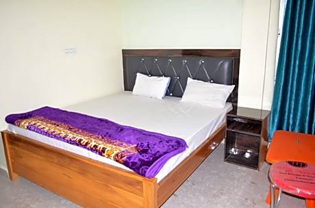 Goroomgo A.V Priya Rajgir