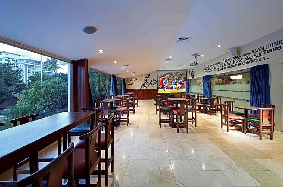 Dominican Fiesta Hotel