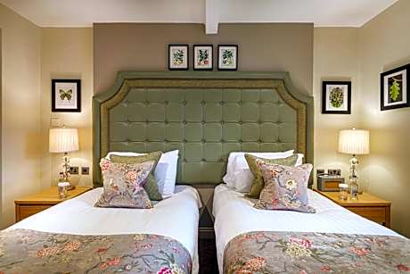 Classic Twin Room