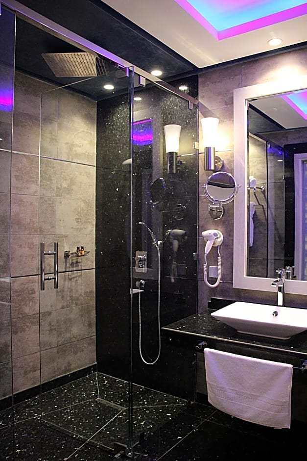Zaki Hotel
