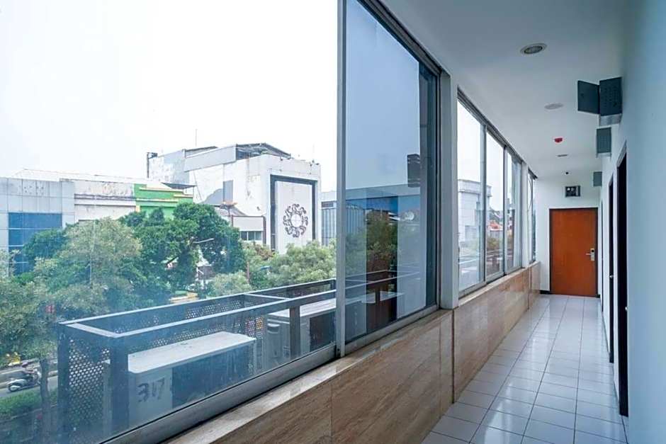 Fortuna Hotel by RedDoorz – Jakarta, NY