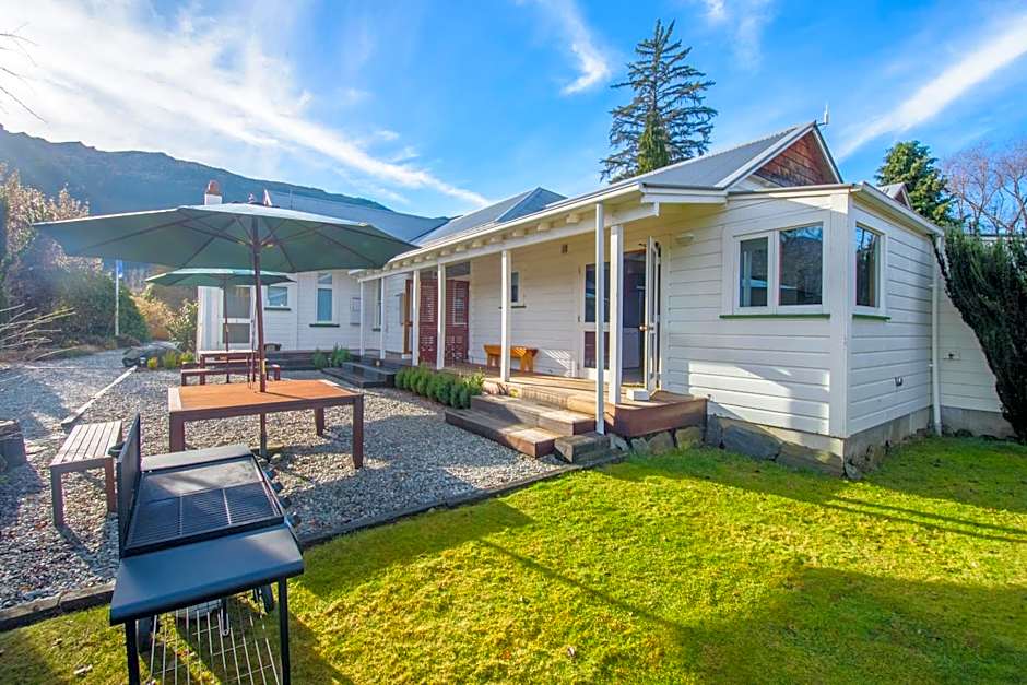 Willowbrook Country Apartments