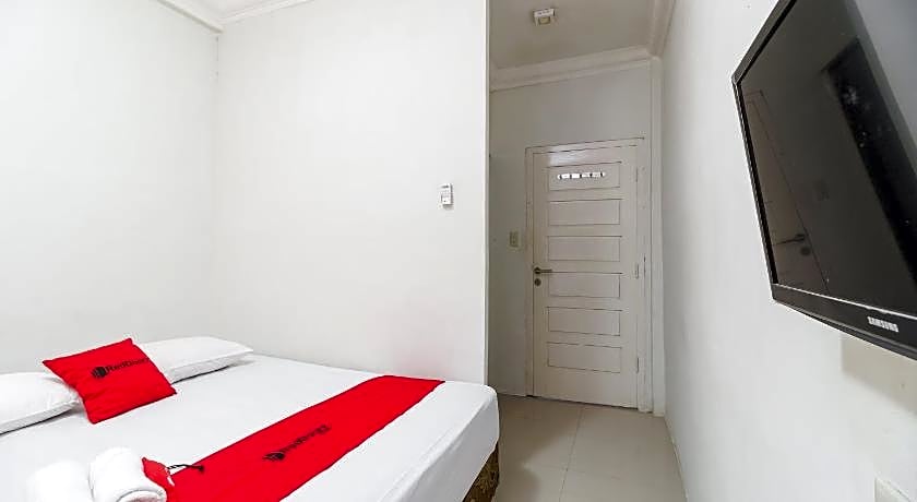 RedDoorz Syariah @ Panglima Nyak Makam Aceh