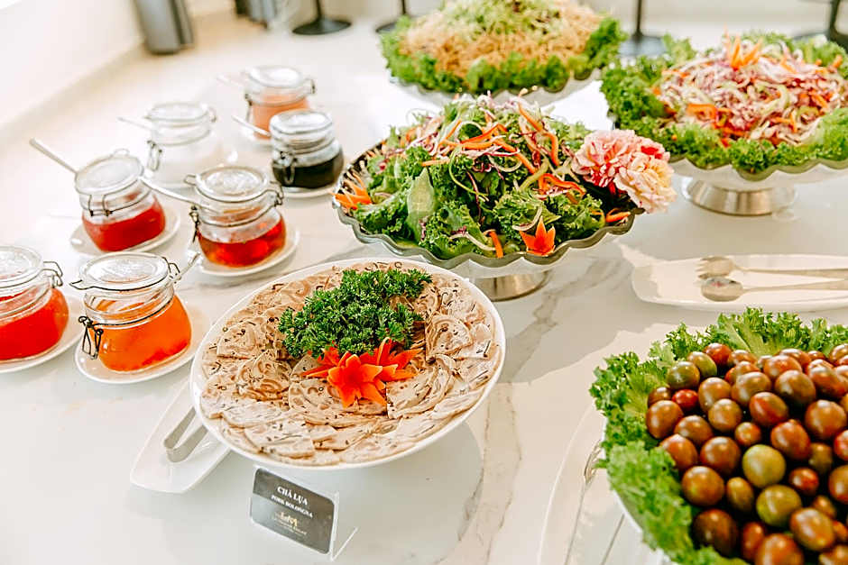 Nature Hotel - Pham Hong Thai