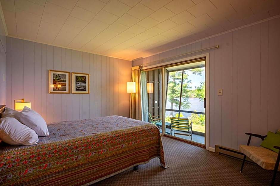 Sandy Point Motel
