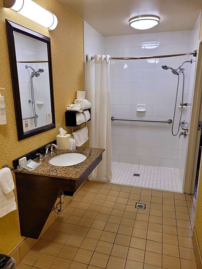 Hilton Garden Inn Tulsa Airport