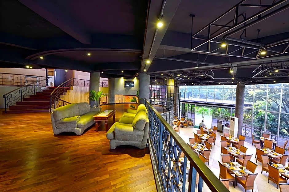 Oak Tree Emerald Hotel & Conventions Semarang