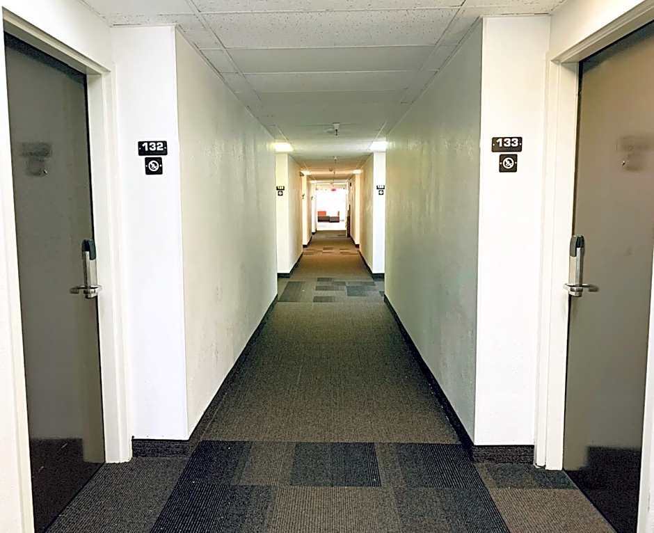 Motel 6 Lewisville, TX - Medical City