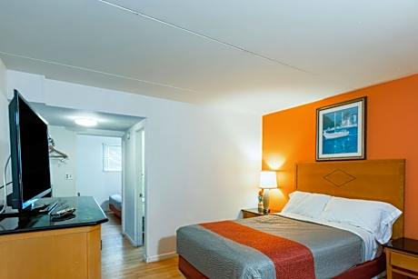 Two Beds Suite - Non-Smoking