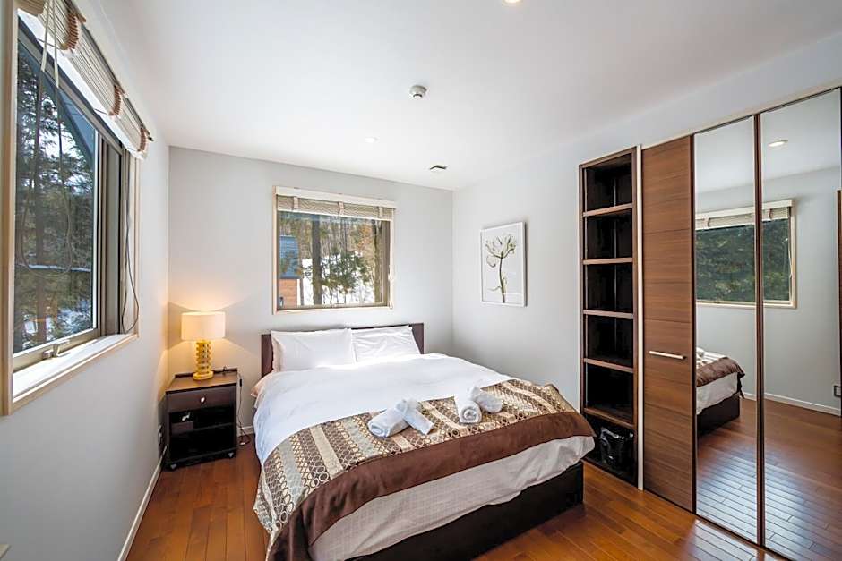 Phoenix Chalets by HHG