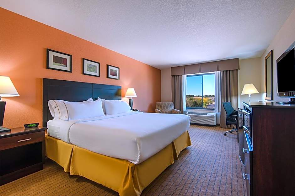 Holiday Inn Express and Suites Lafayette East By IHG