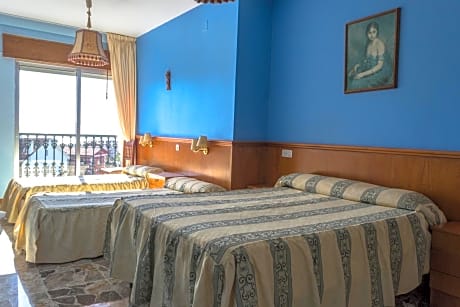 Economy Quadruple Room