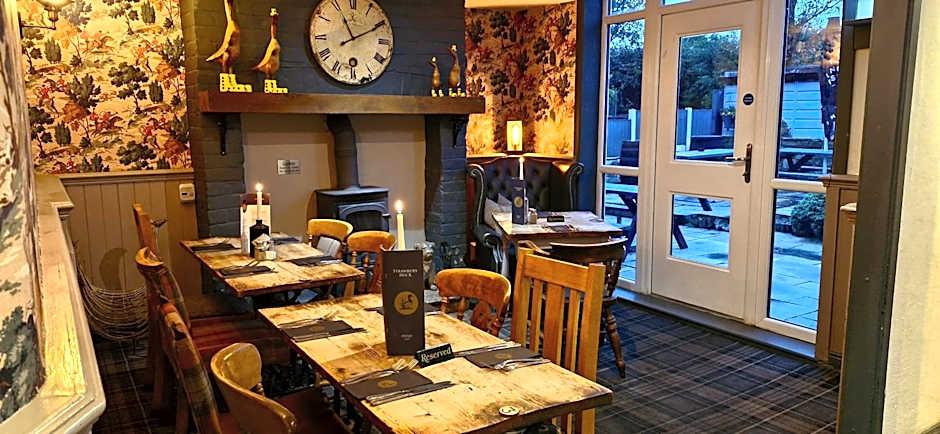 The Strawbury Duck Inn