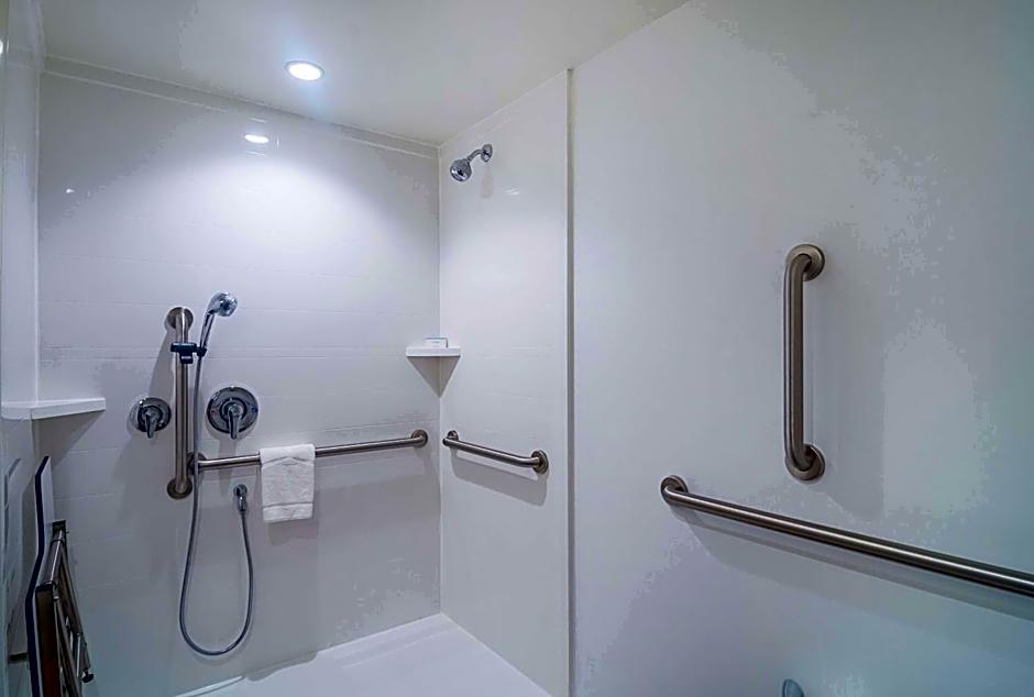 Hampton Inn By Hilton Chicago North-Loyola Station, Il