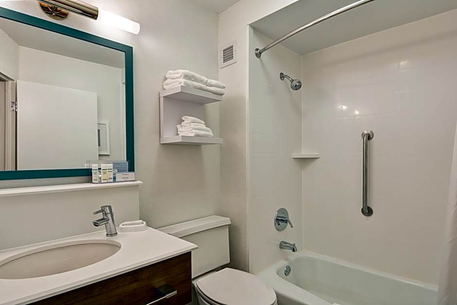 Hampton Inn Columbia-I-26 Airport