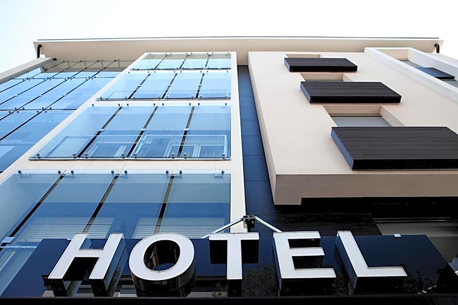 Nova City Garni Hotel Signature Collection
