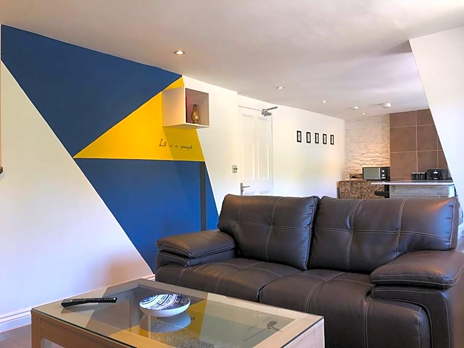 Old Fleece Apartments