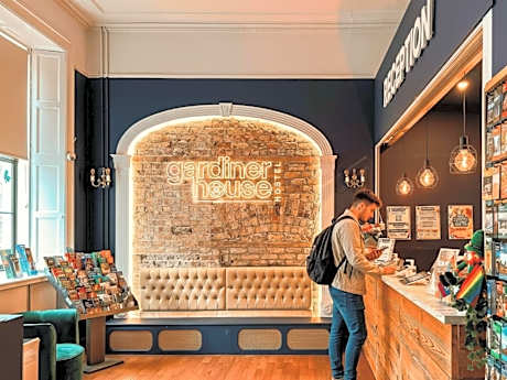 Gardiner House Hostel