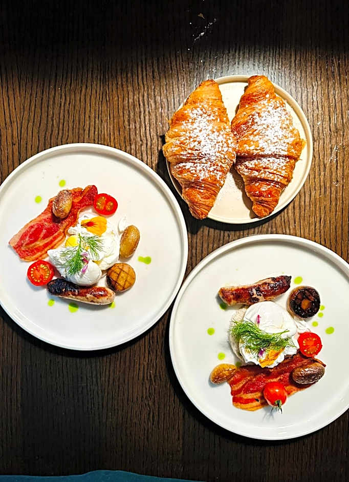 Zoe Bistro & Accommodation