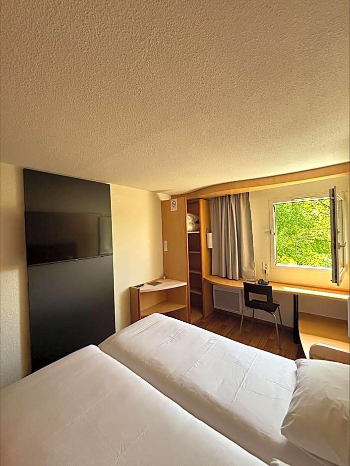 ibis Avallon