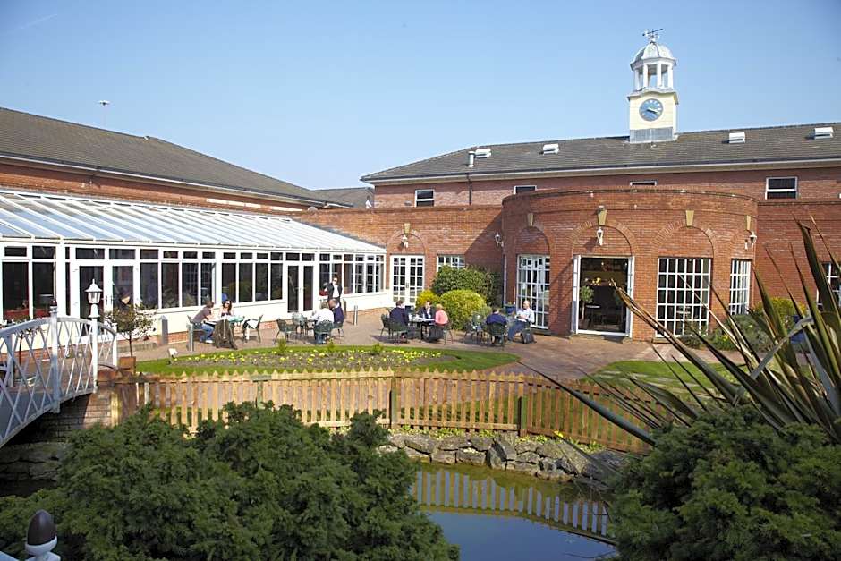 Village Hotel Chester St David's