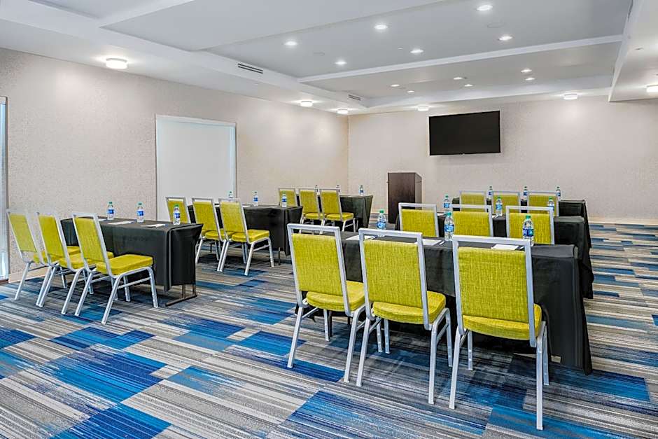 Holiday Inn Express & Suites Austin - Round Rock Area by IHG