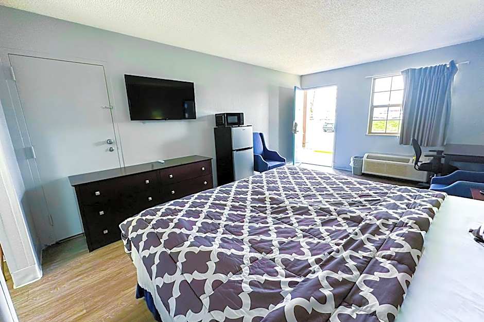 Happy Stay Inn Madisonville I-69 By OYO