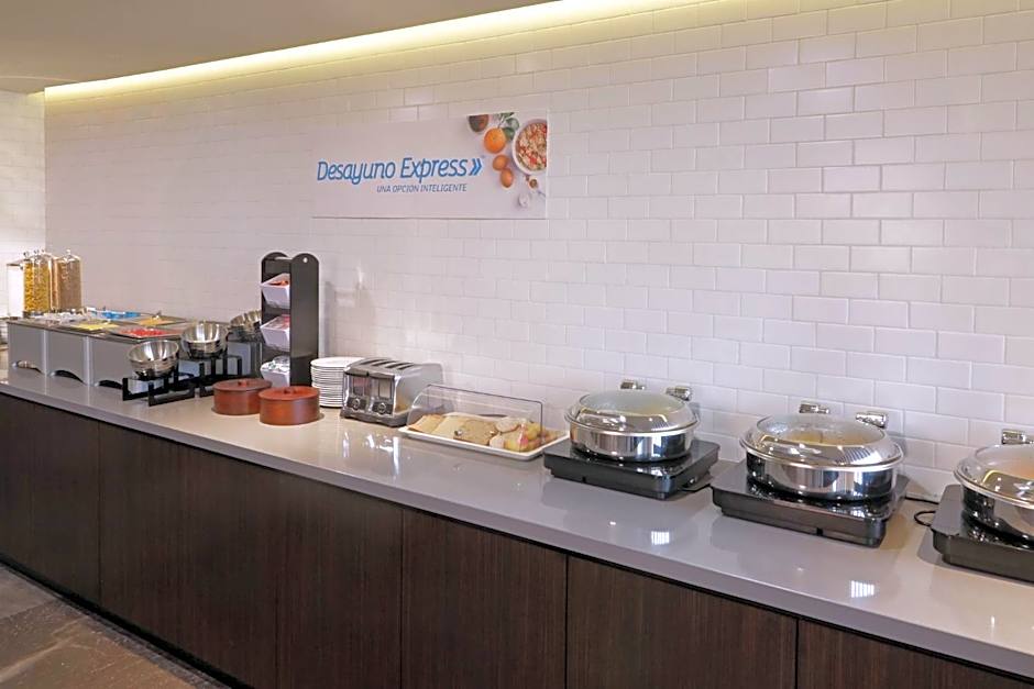 Holiday Inn Express & Suites Monterrey Valle By IHG