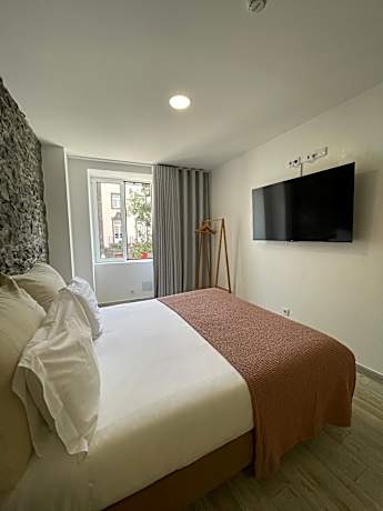 Studio (2 Adults)
