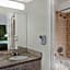 Howard Johnson by Wyndham Ft. Myers FL