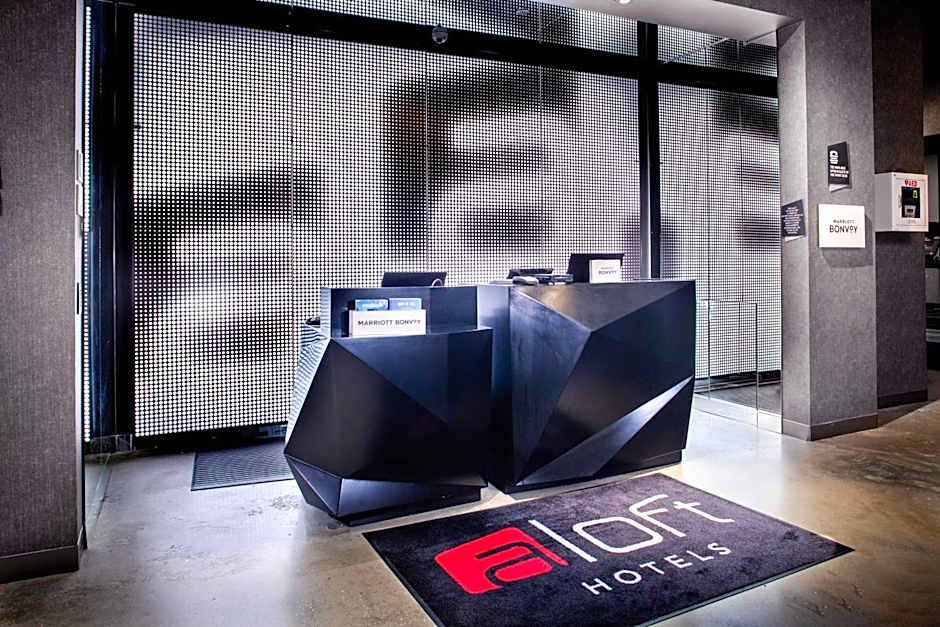 Aloft Atlanta at The Battery Atlanta