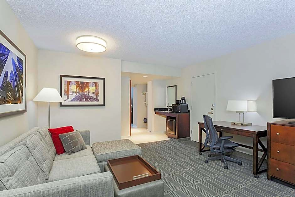 Embassy Suites By Hilton Hotel Chicago-Lombard/Oak Brook