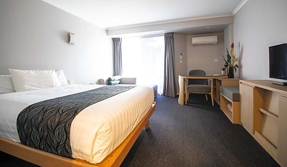 Capital Executive Apartment Hotel
