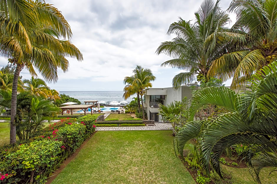 Leora Beach by horizon holidays