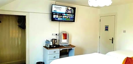 Triple Room with Garden View