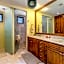 2BR Condo - Private Patio - Ocean View