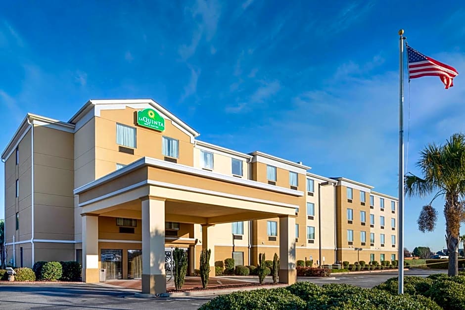 La Quinta Inn & Suites by Wyndham Warner Robins - Robins Afb
