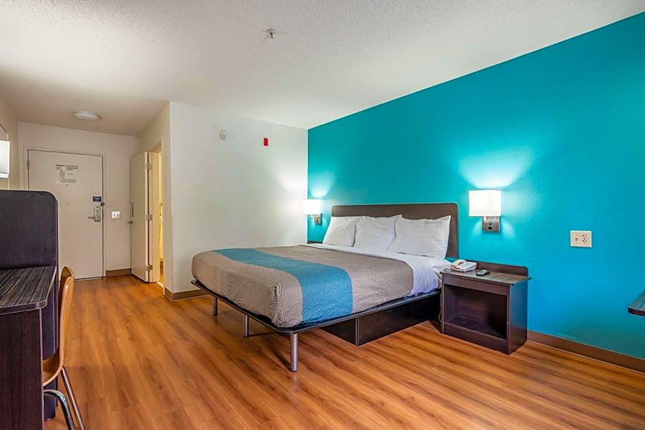 Motel 6-Rocky Mount, NC