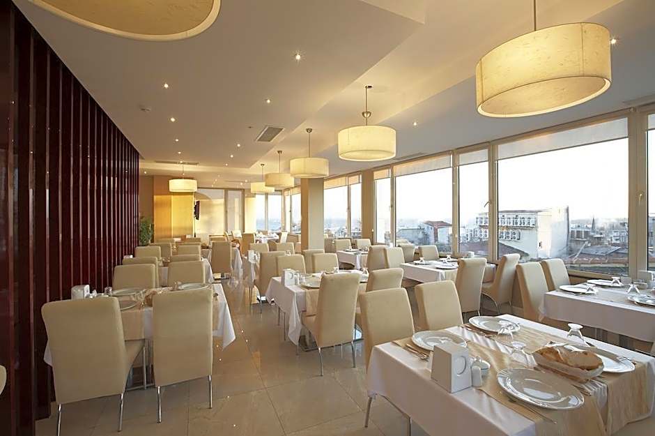 Prestige Hotel Old City