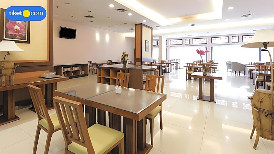 Grand Orchid Hotel