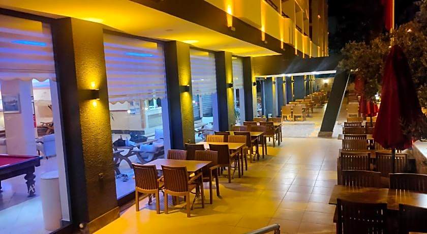 Altinersan Hotel Altinkum