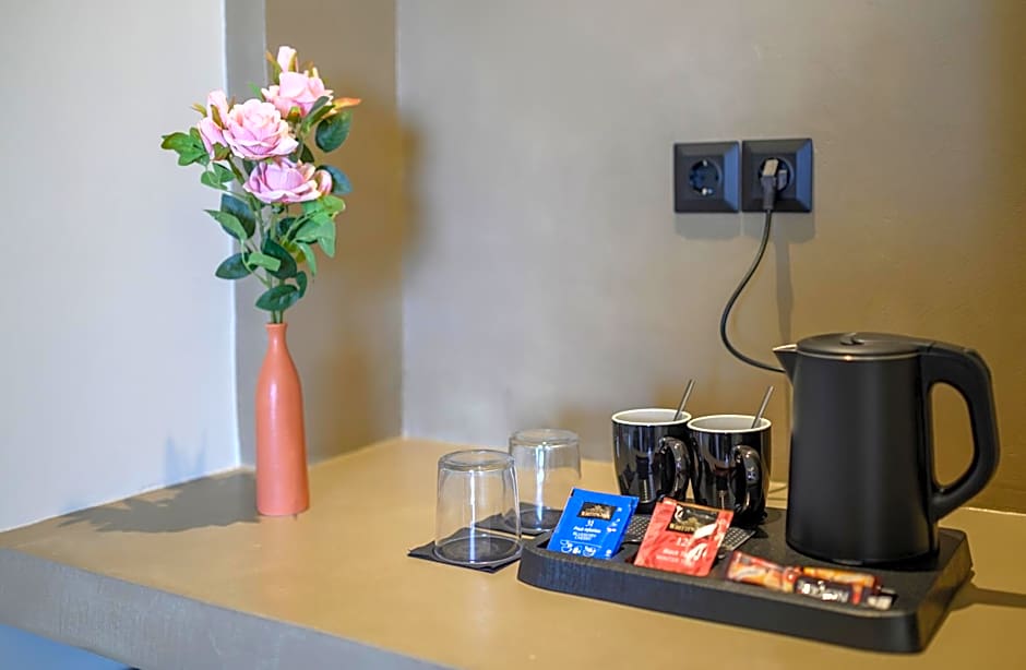 Nicolas Grand Suites, Adults Only