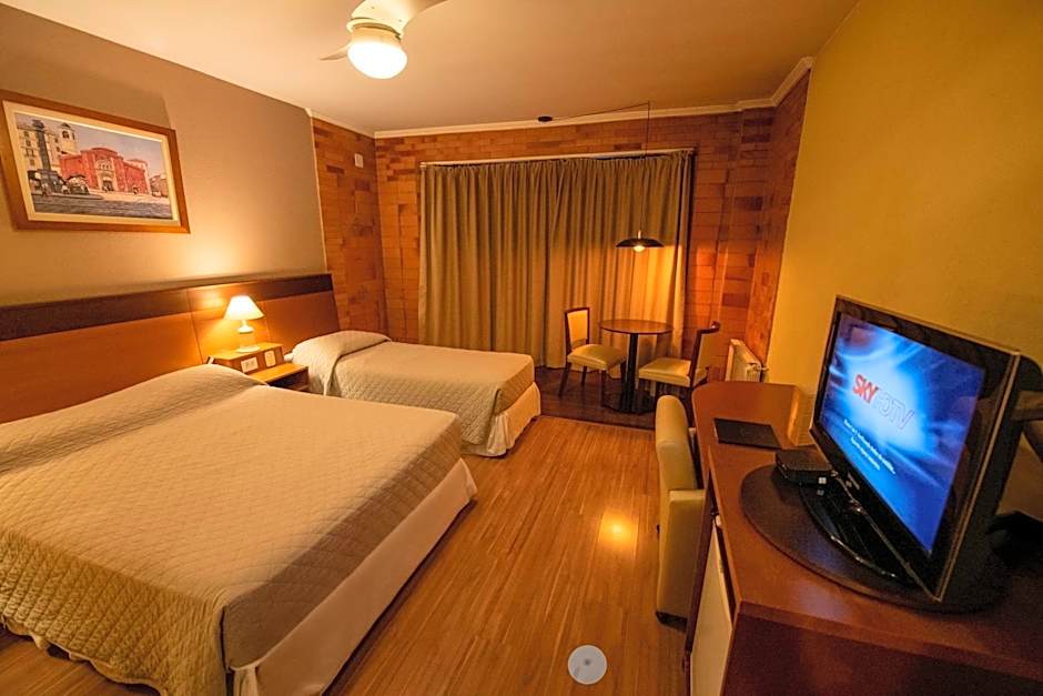 Hotel Serra Nevada