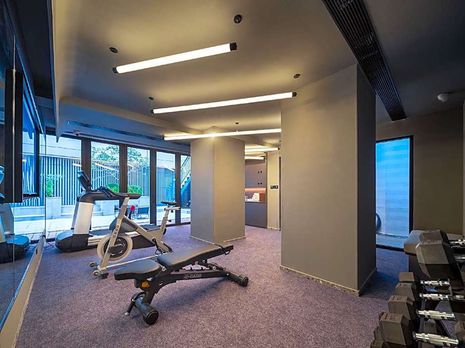 Atour Light Hotel Dalian Zhongshan Square Renmin Road