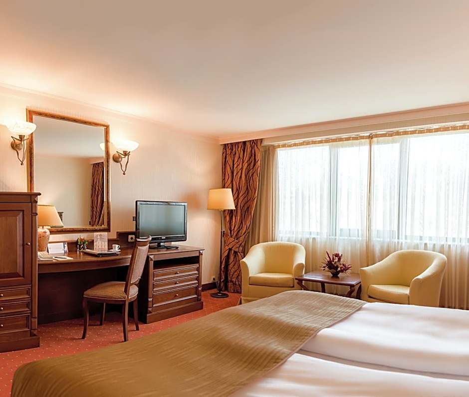 Crystal Palace Boutique Hotel