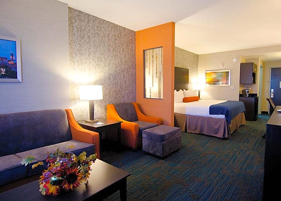 Holiday Inn Express Hotel & Suites Knoxville By IHG