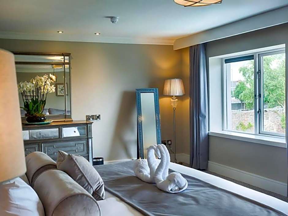 The Village Hotel, Bar and Restaurant