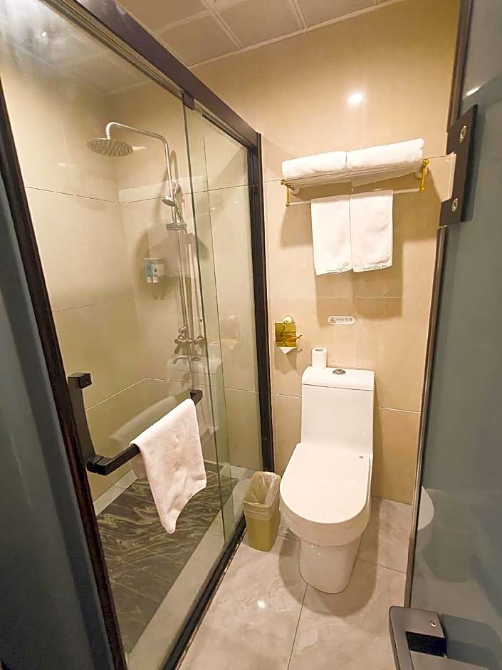 GreenTree Inn Jiaxing Zhapu jiulong Mountain Express Hotel