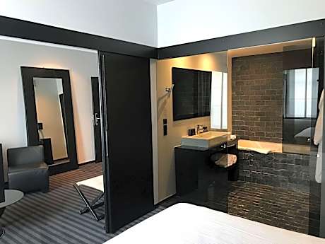 1 Double Bed, Non-Smoking, Deluxe Quality Room, Wi-Fi, Full Breakfast