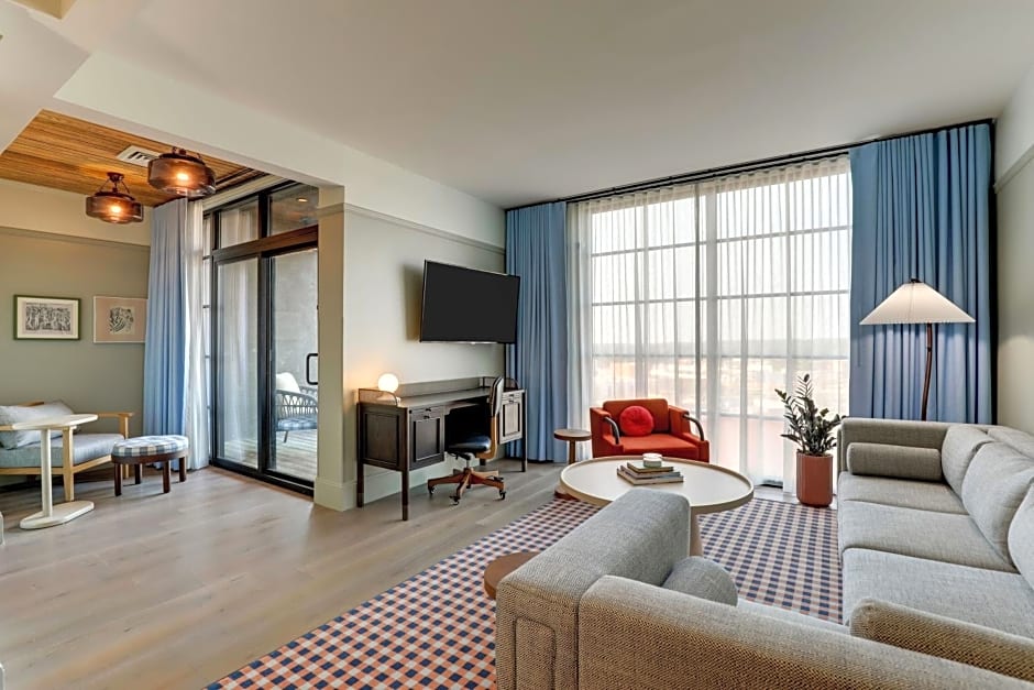 Trilogy Hotel Montgomery, Autograph Collection